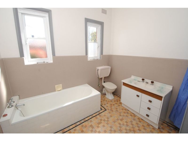 261 Main Street, Lithgow NSW 2790