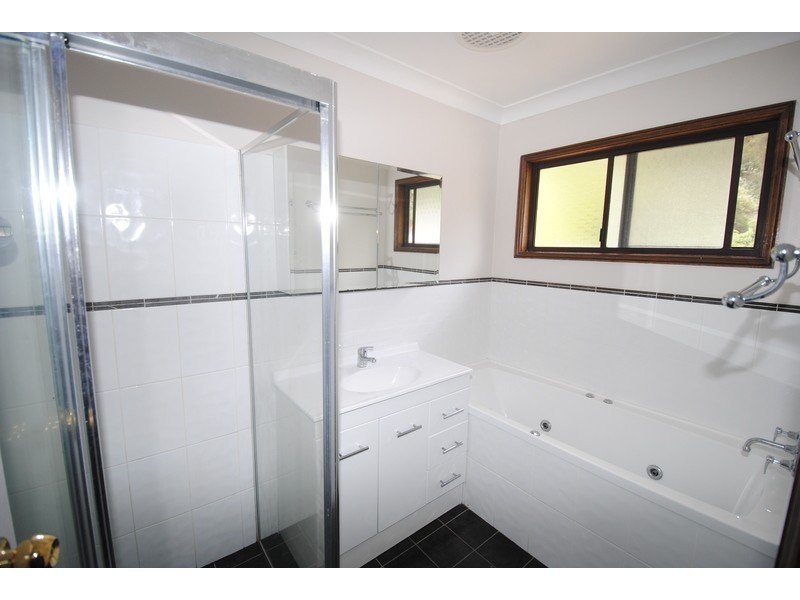 102 Sandford Avenue, Lithgow NSW 2790