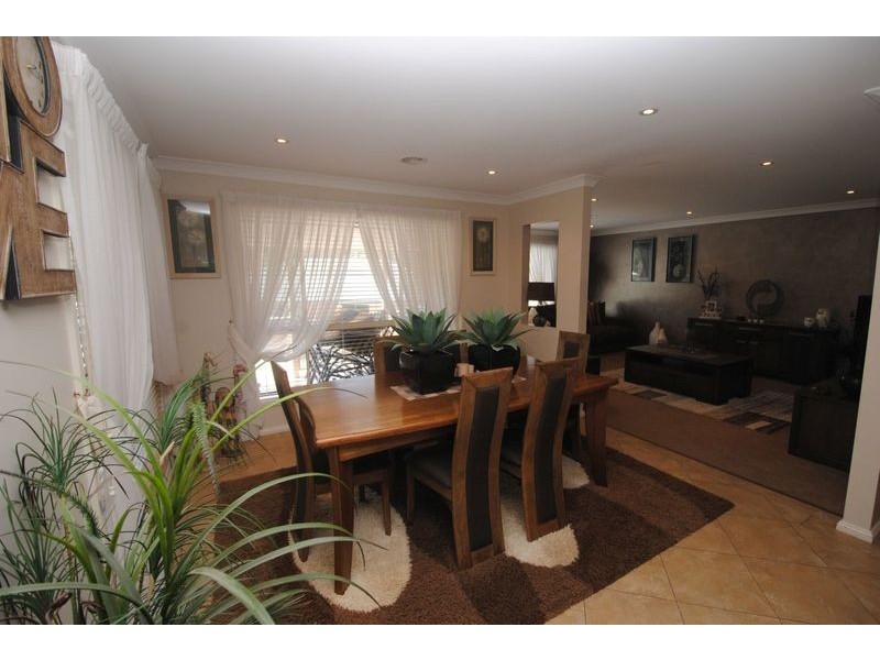 19 Henderson Place, Lithgow NSW 2790