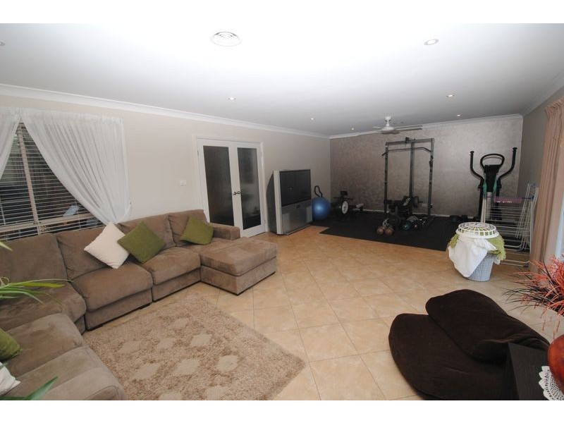19 Henderson Place, Lithgow NSW 2790