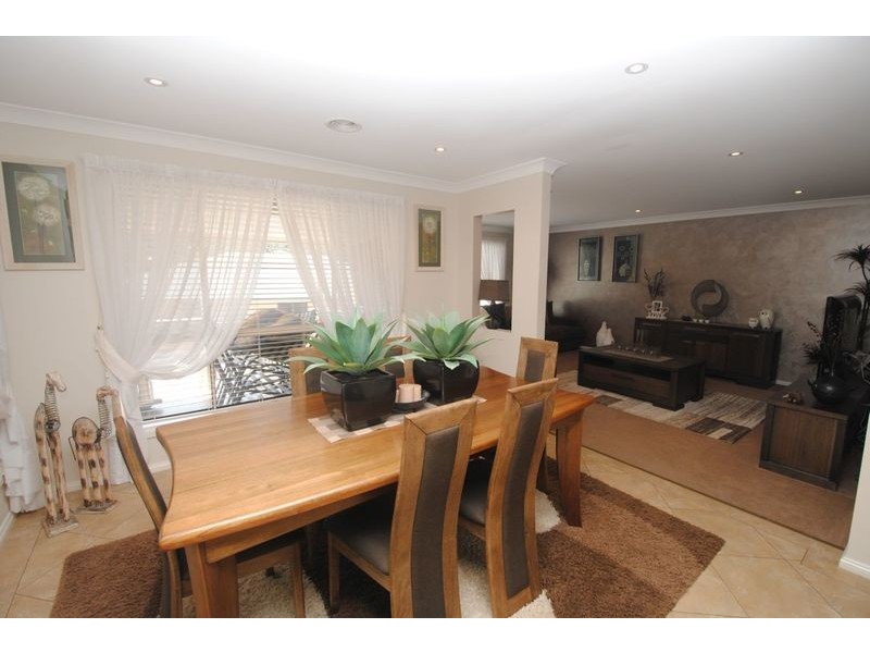 19 Henderson Place, Lithgow NSW 2790