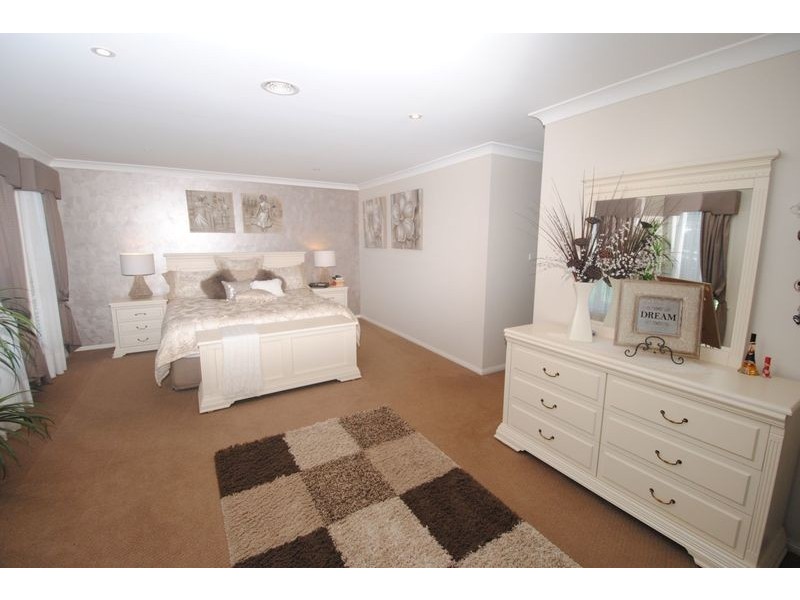 19 Henderson Place, Lithgow NSW 2790