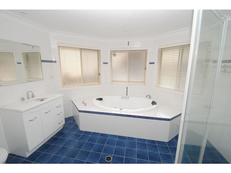 6 Claret Ash Avenue, Lithgow NSW 2790