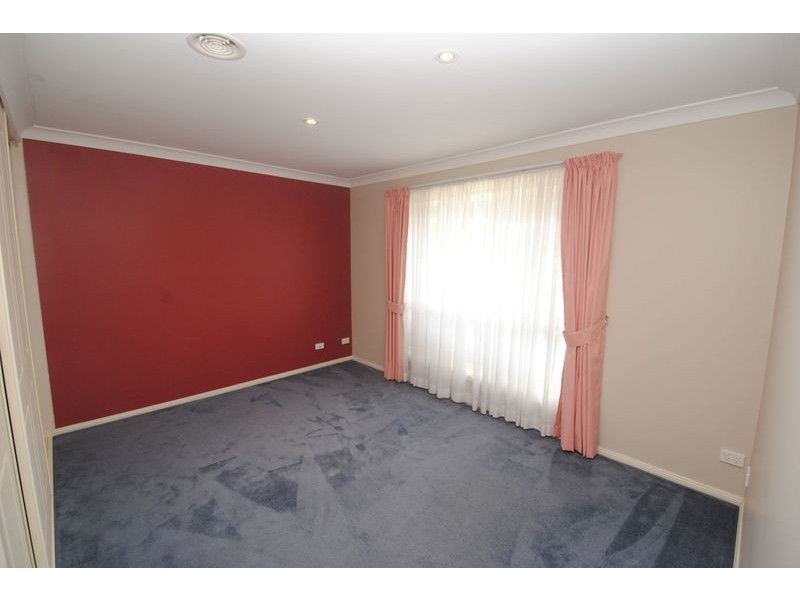 6 Claret Ash Avenue, Lithgow NSW 2790
