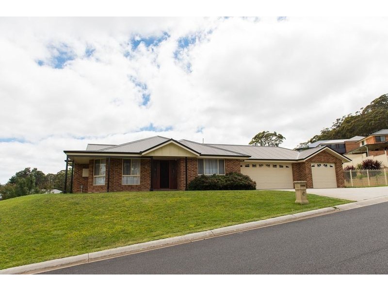 6 Claret Ash Avenue, Lithgow NSW 2790