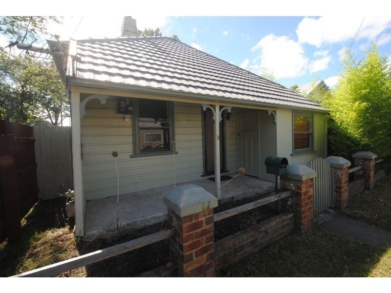 9 Guy Street, Lithgow NSW 2790