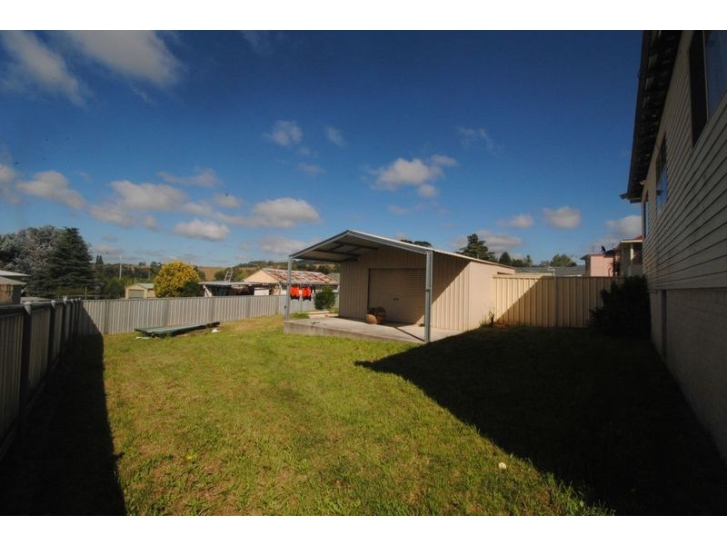 14 Cooerwull Road, Lithgow NSW 2790