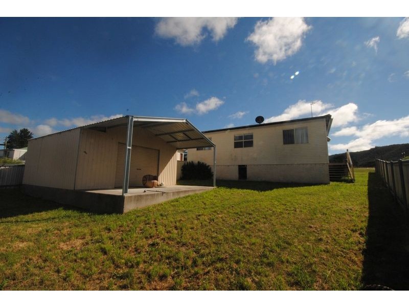 14 Cooerwull Road, Lithgow NSW 2790