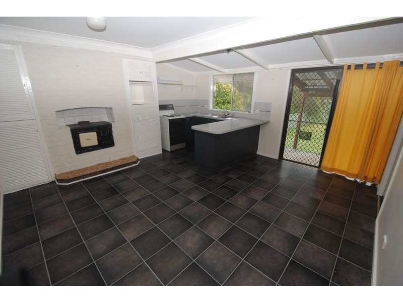 154 Bells Road, Lithgow NSW 2790