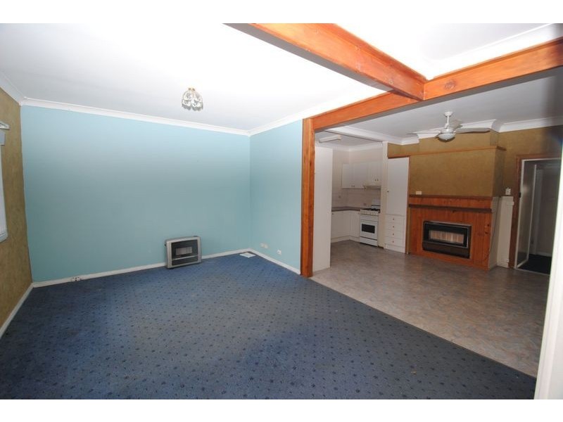 77 Rifle Parade, Lithgow NSW 2790