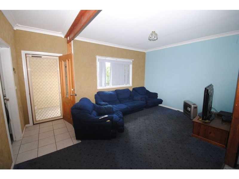 77 Rifle Parade, Lithgow NSW 2790