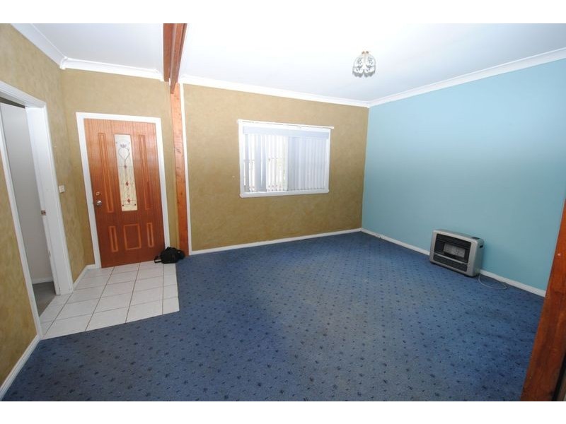 77 Rifle Parade, Lithgow NSW 2790