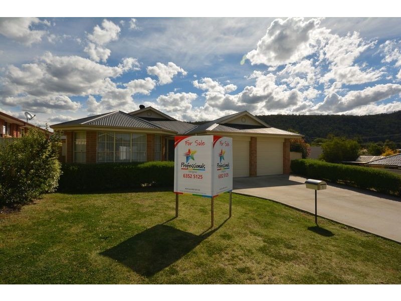 1 Henderson Place, Lithgow NSW 2790
