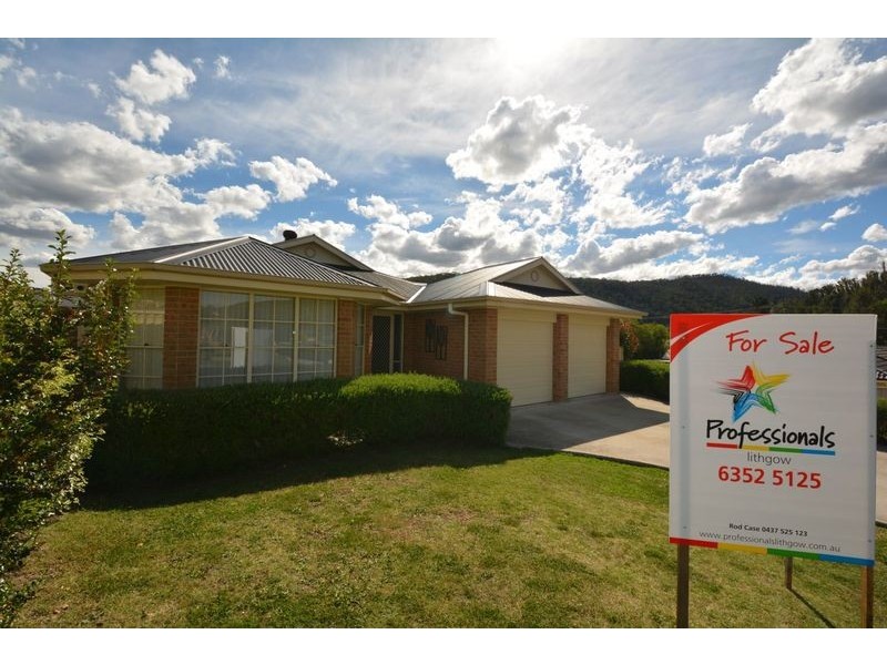 1 Henderson Place, Lithgow NSW 2790