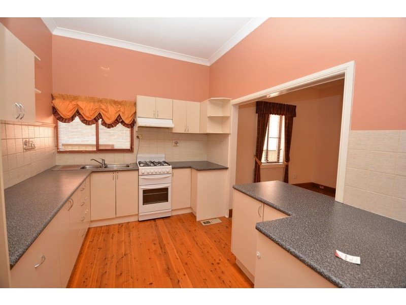 87 Calero Street, Lithgow NSW 2790