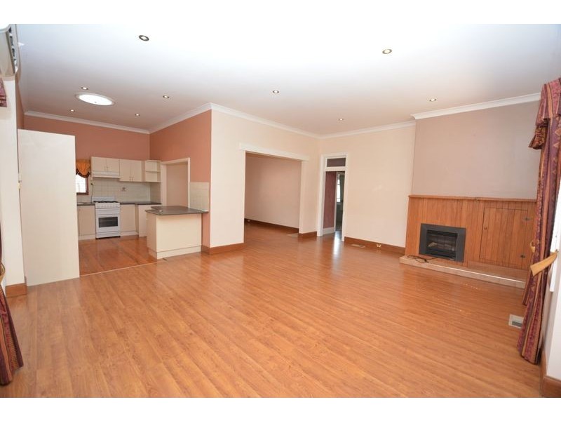 87 Calero Street, Lithgow NSW 2790