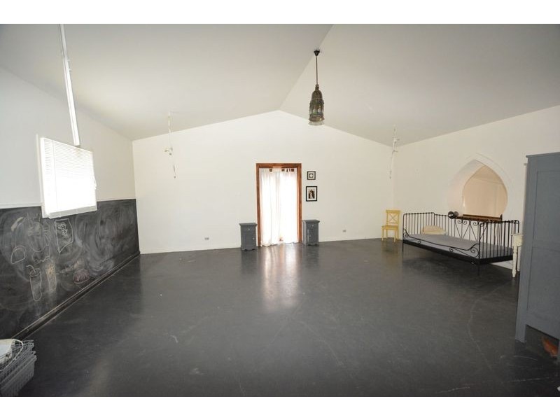 1 Hughes Lane, Marrangaroo NSW 2790