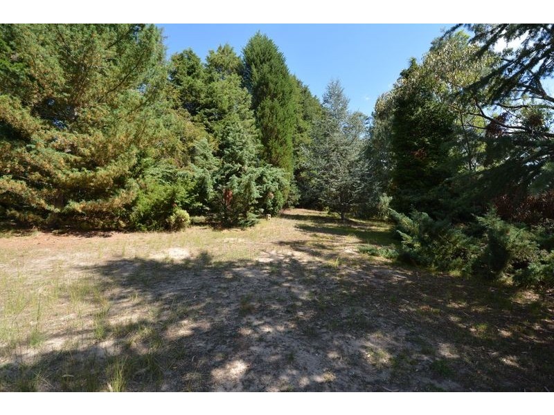1 Hughes Lane, Marrangaroo NSW 2790