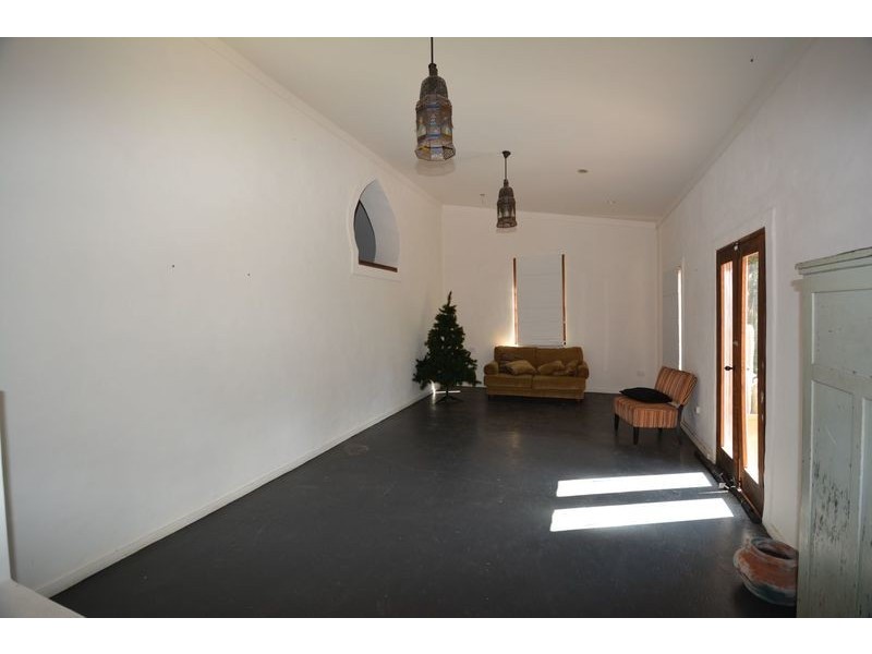 1 Hughes Lane, Marrangaroo NSW 2790