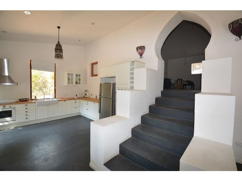 1 Hughes Lane, Marrangaroo NSW 2790