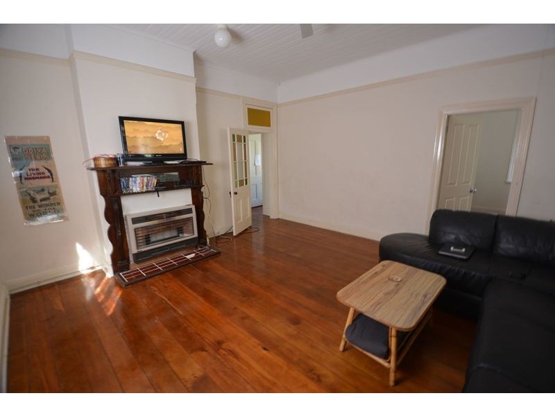 18 Read Avenue, Lithgow NSW 2790