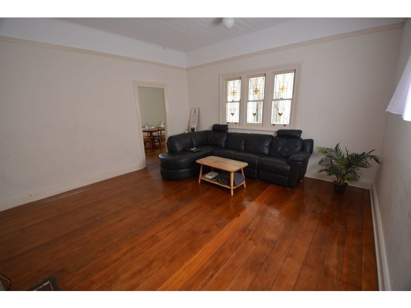 18 Read Avenue, Lithgow NSW 2790