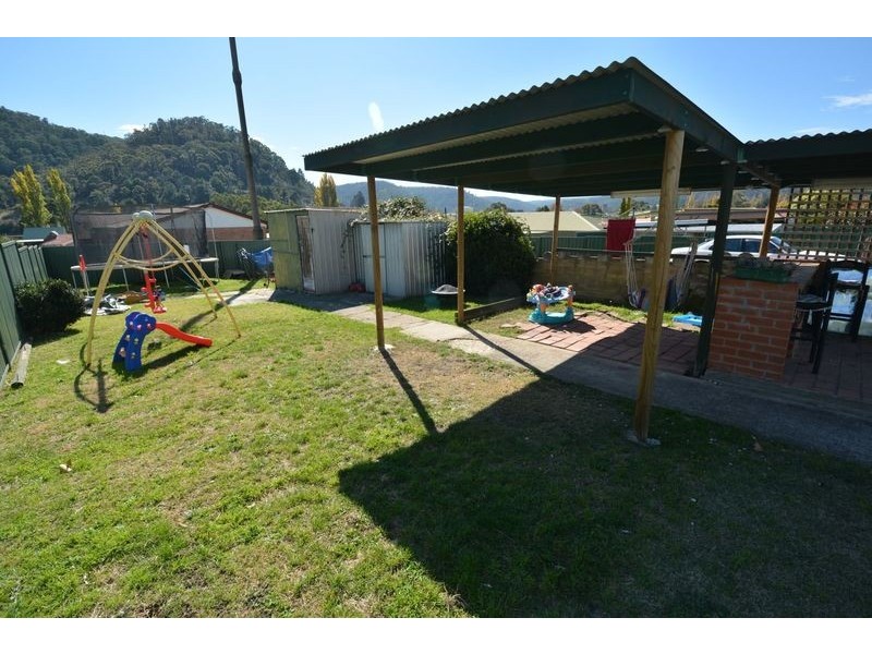 18 Read Avenue, Lithgow NSW 2790