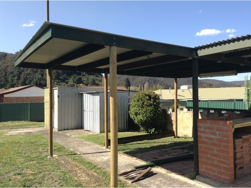 18 Read Avenue, Lithgow NSW 2790