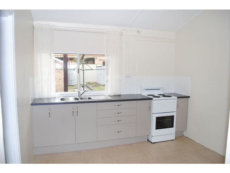 62 Sandford Avenue, Lithgow NSW 2790