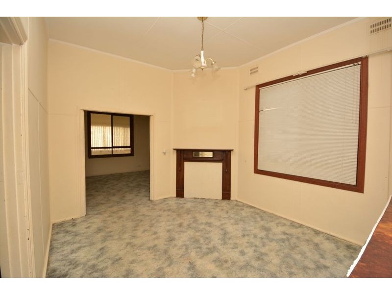 33 Chifley Road, Lithgow NSW 2790