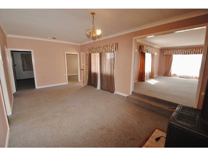 35 Cary Avenue, Wallerawang NSW 2845