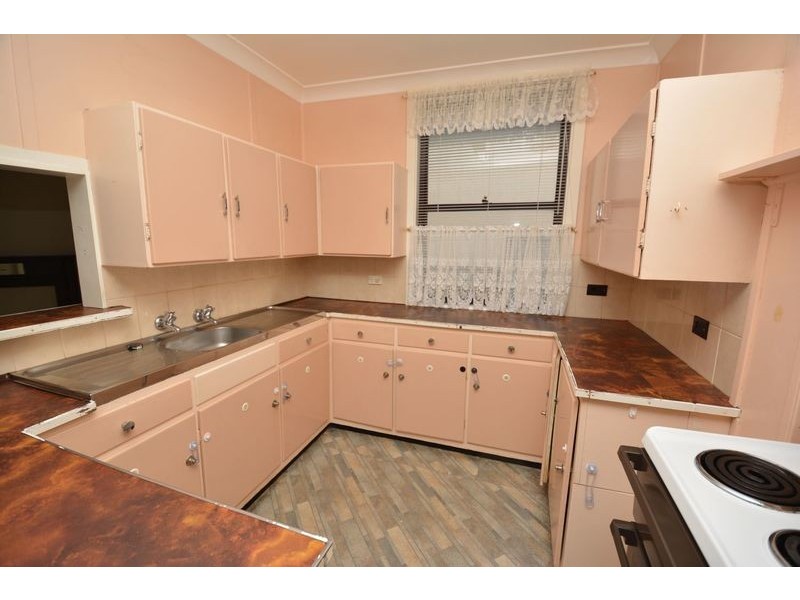33 Chifley Road, Lithgow NSW 2790