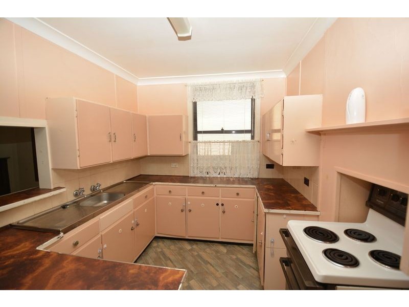 33 Chifley Road, Lithgow NSW 2790