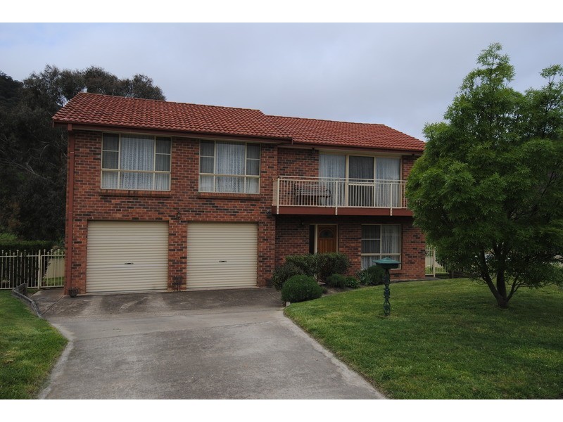 4 Evans Close, Lithgow NSW 2790