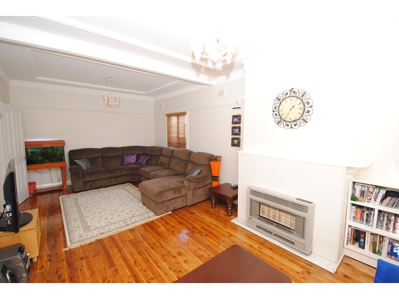 25 Rifle Parade, Lithgow NSW 2790