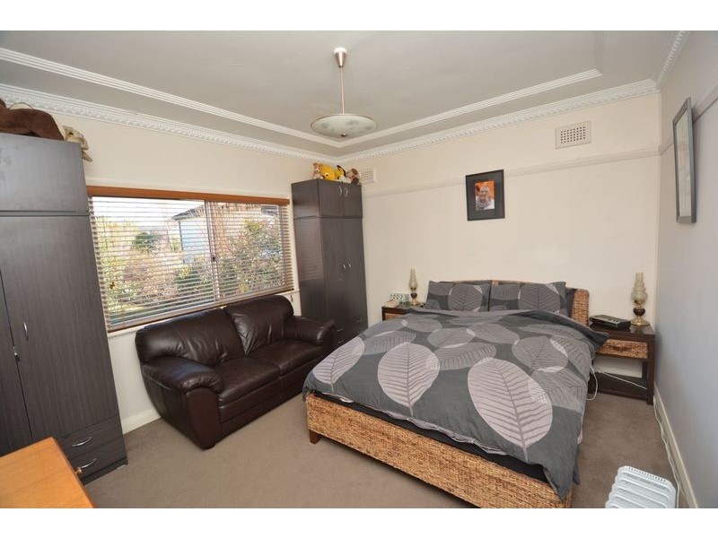 25 Rifle Parade, Lithgow NSW 2790