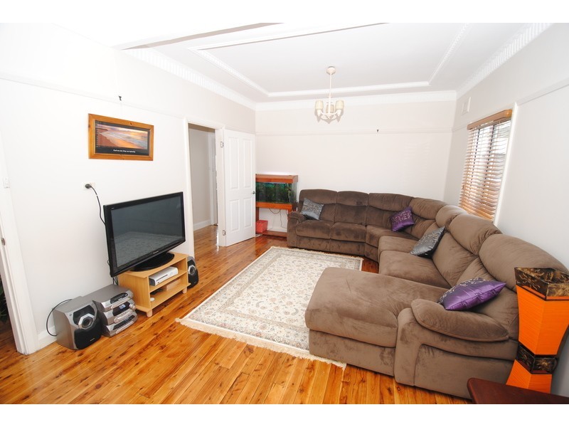 25 Rifle Parade, Lithgow NSW 2790