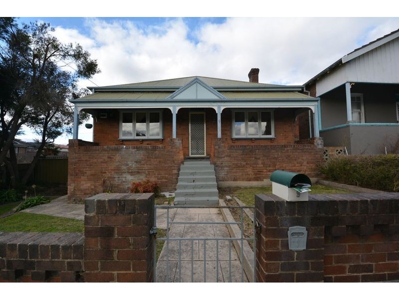 9 High Street, Lithgow NSW 2790