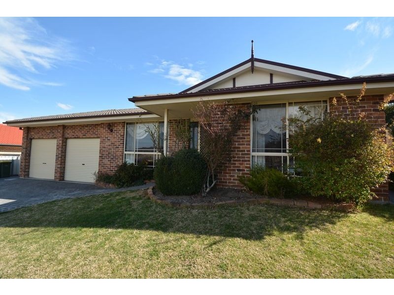 4 Blackett Drive, Wallerawang NSW 2845