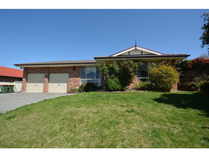 4 Blackett Drive, Wallerawang NSW 2845