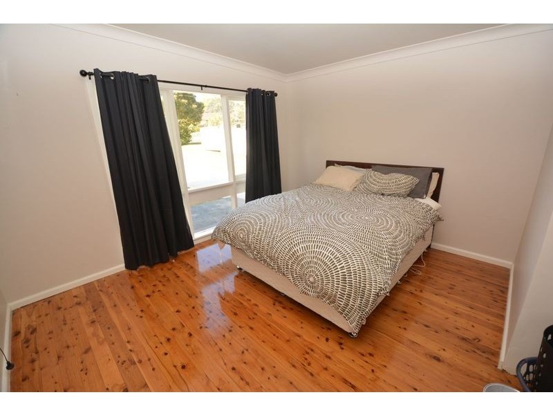 8 Wattle Grove, Lithgow NSW 2790