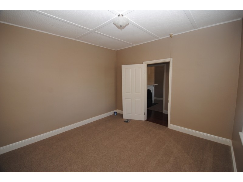 12 Chifley Road, Lithgow NSW 2790