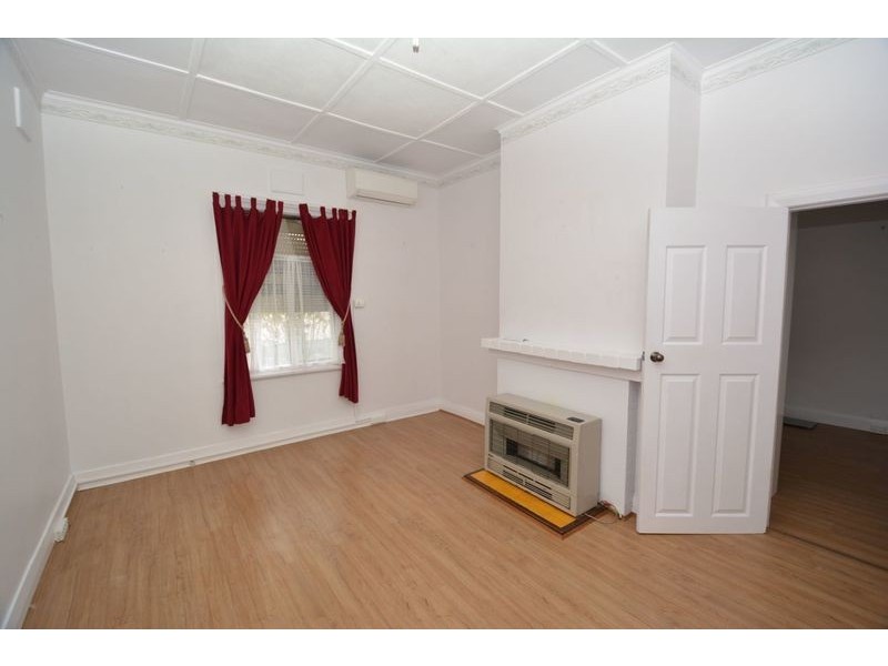 9 Lone Pine Avenue, Lithgow NSW 2790