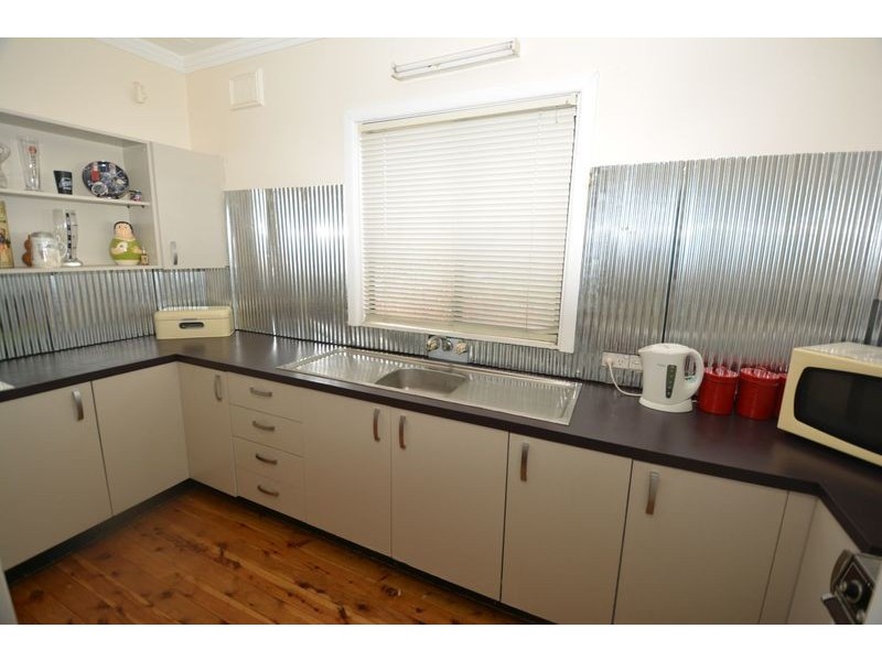 11 Enfield Avenue, Lithgow NSW 2790