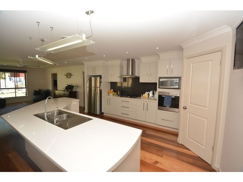 8 Surveyors Way, Lithgow NSW 2790