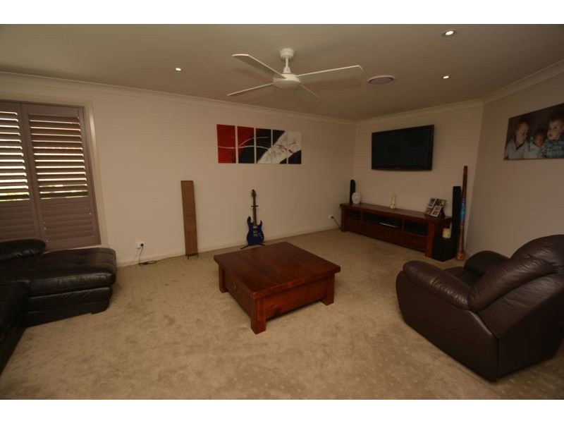 8 Surveyors Way, Lithgow NSW 2790