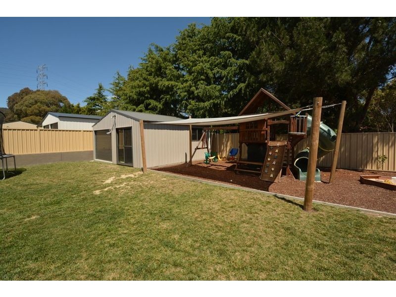 8 Surveyors Way, Lithgow NSW 2790