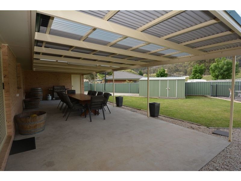 9 Mortlock Close, Lithgow NSW 2790