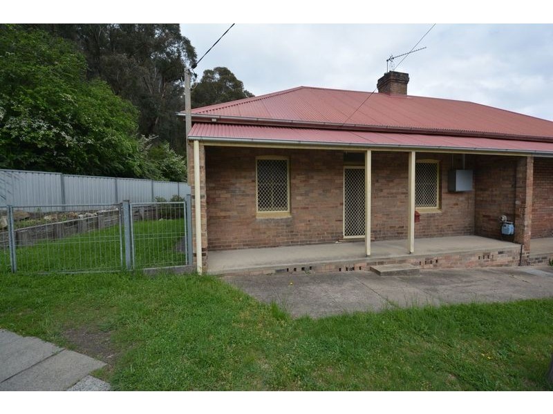 13 Bragg Street, Lithgow NSW 2790