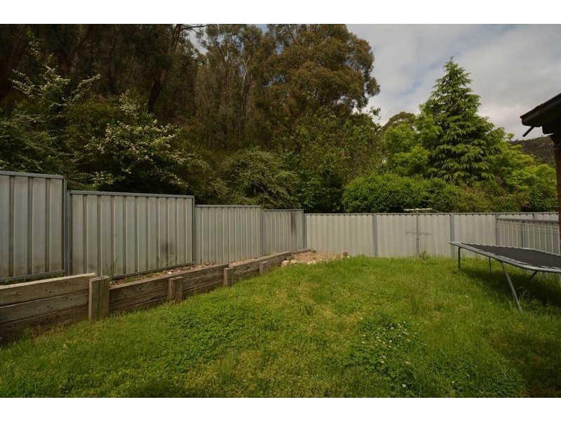 13 Bragg Street, Lithgow NSW 2790